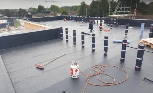 DIENST PAGINA - ONDERHOUD PLAT DAK Dakdekkersbedrijf Hoogeveen